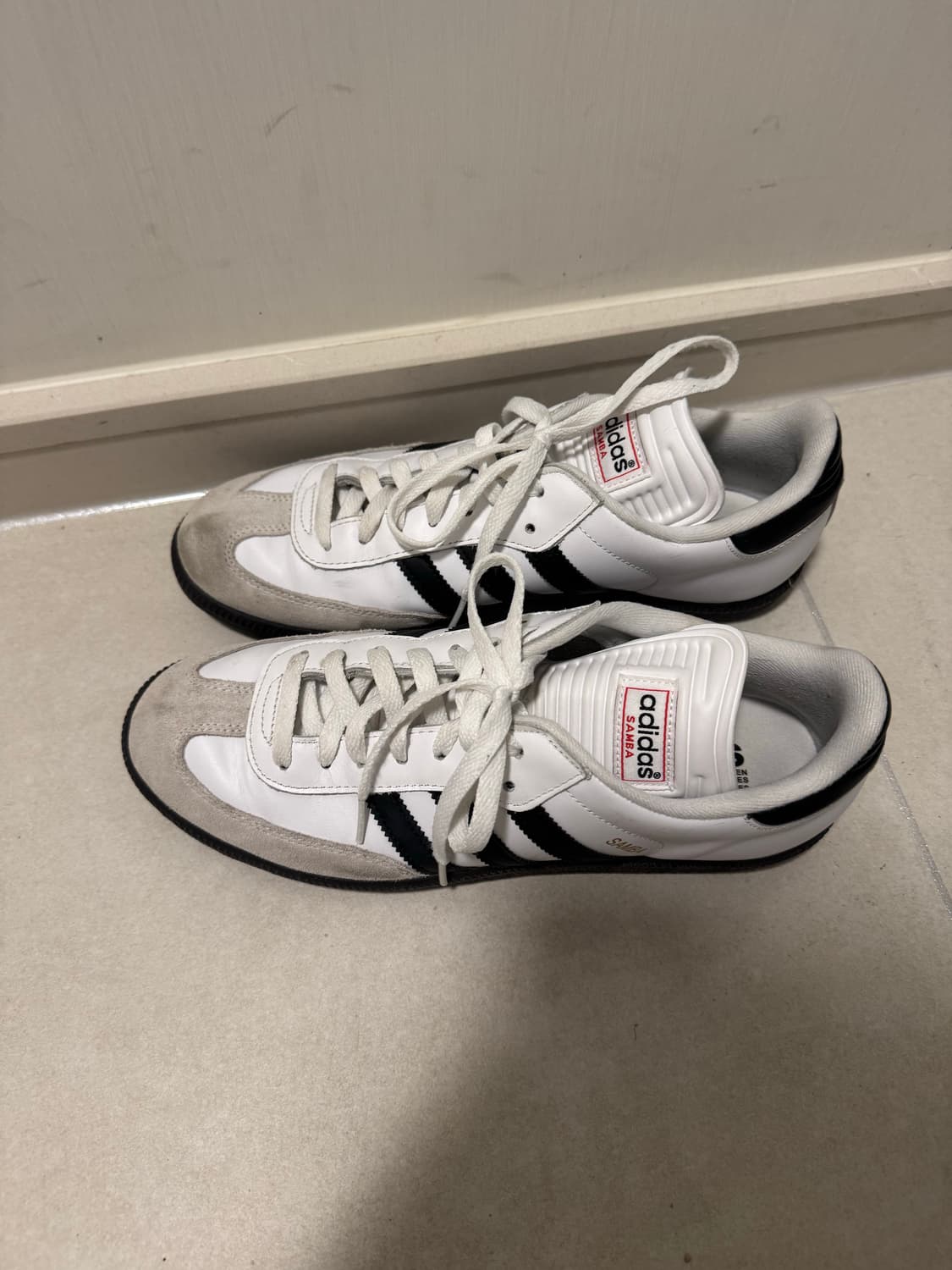 아디다스 삼바 클래식 US10 판매합니다  상품이미지3