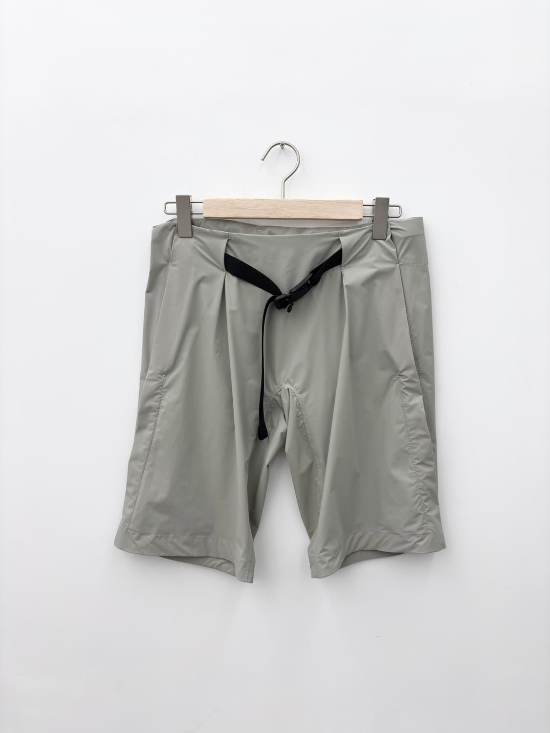 JOHANNA PARV 23AW BELTED SHORTS 상품이미지1