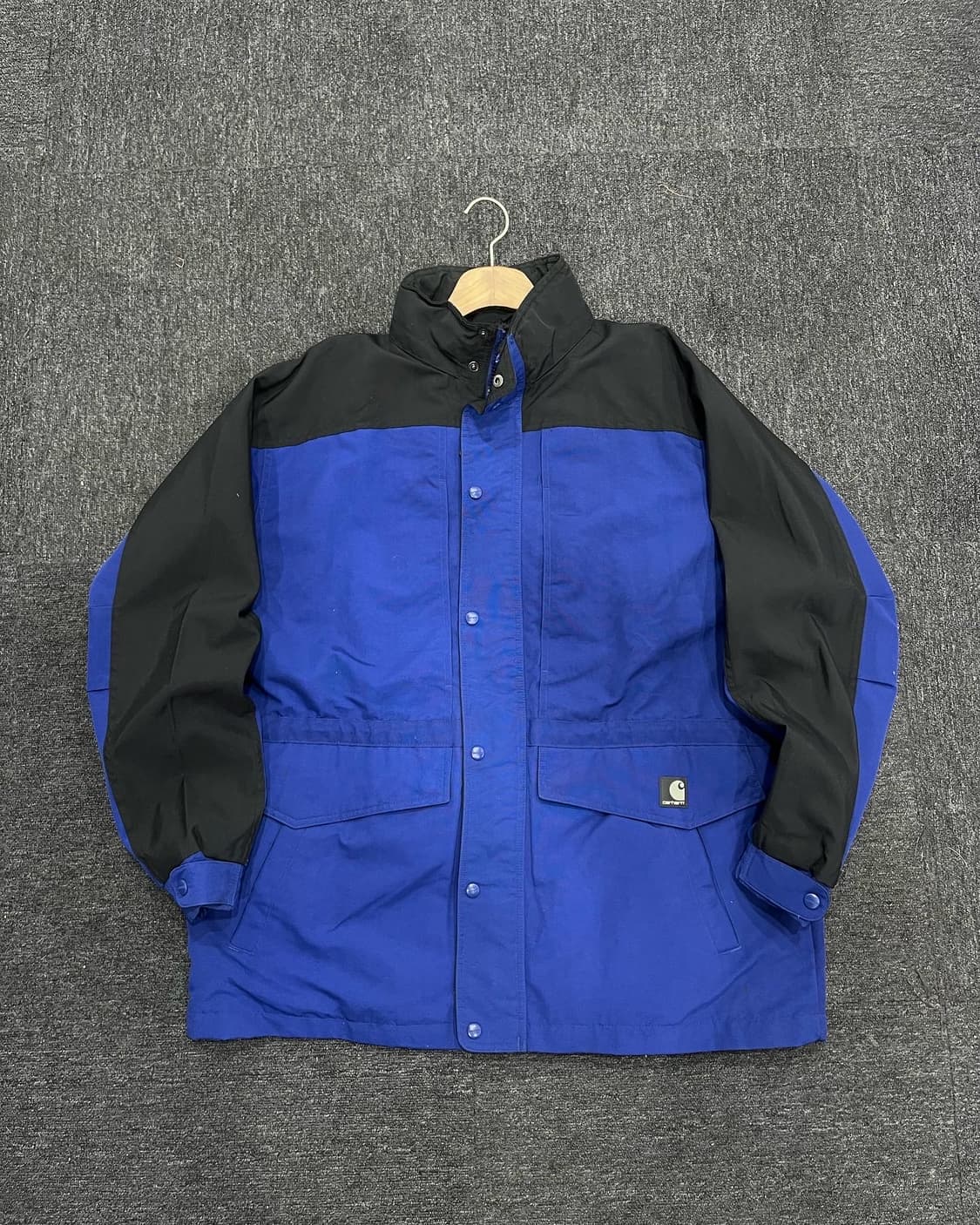 칼하트 바람막이 상품이미지1