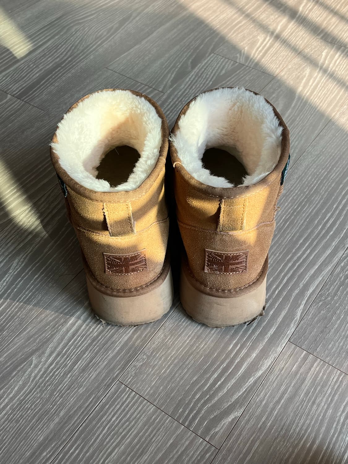 어그 플랫폼 부츠 체스터넛 통굽 상품이미지3