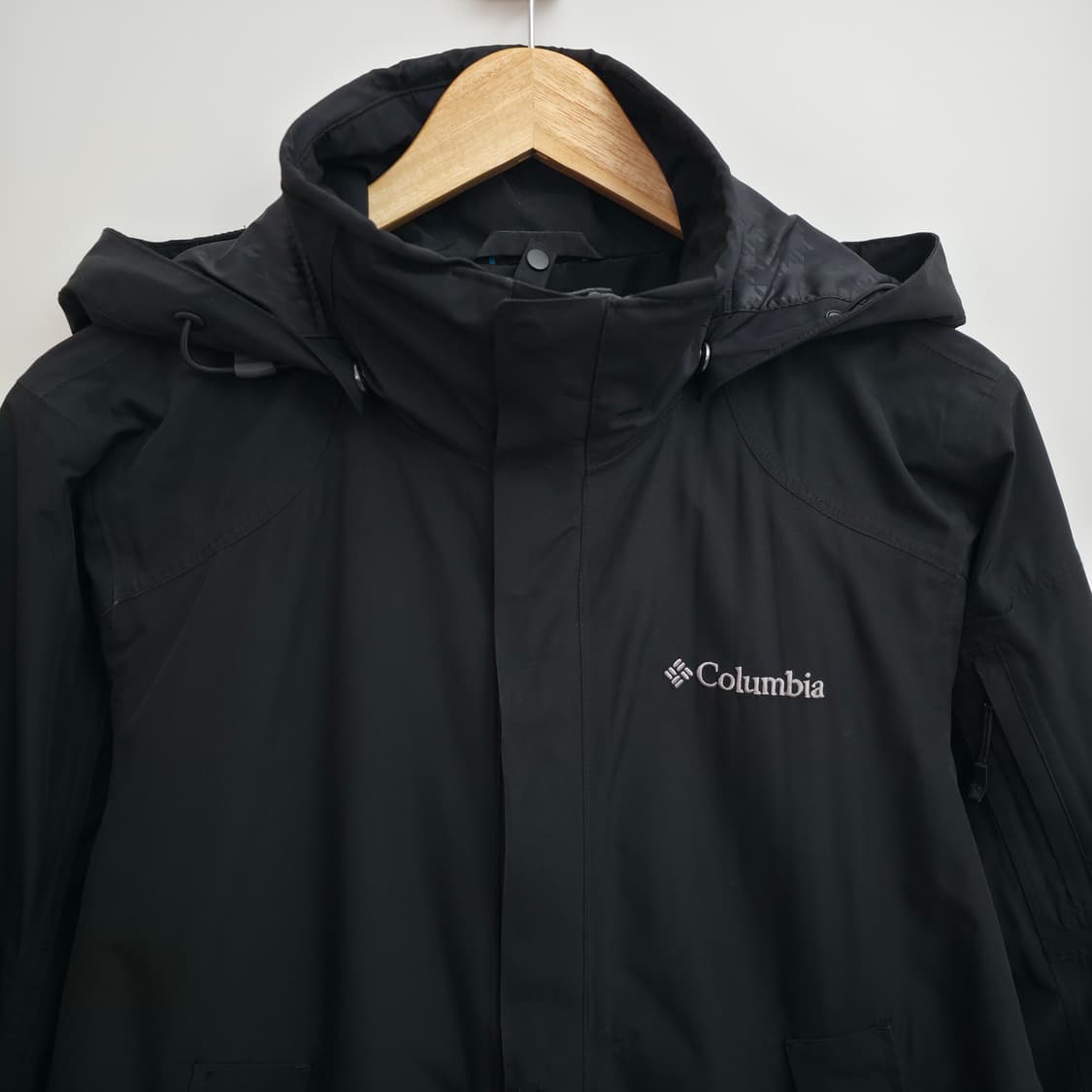 [M] 컬럼비아 블랙 바람막이 상품이미지2
