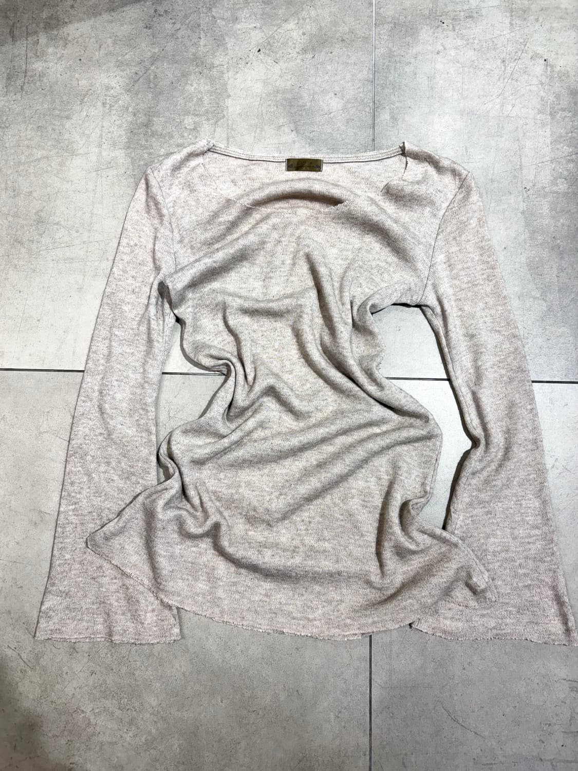 G.O.A 고아 나팔 슬리브 니트 상품이미지1