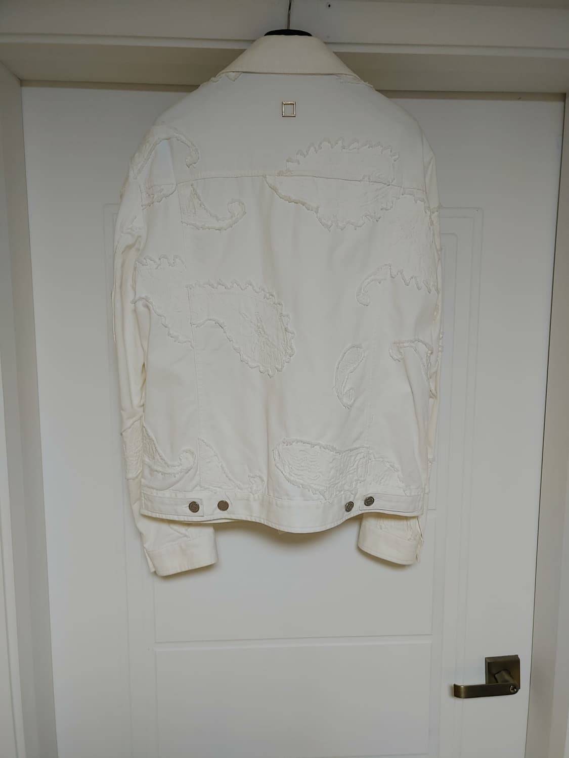 우영미 페이즐리 데님 트러커 핍니다 상품이미지4