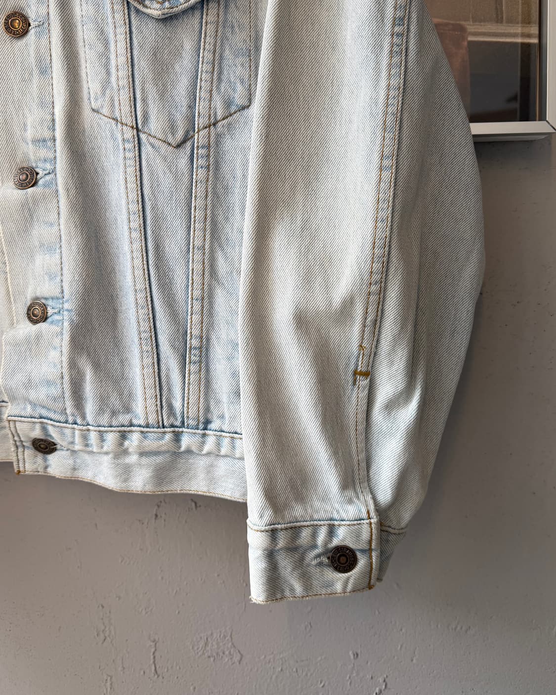 Levis 90s 70503-02 washed denim 트러커 자켓  상품이미지4