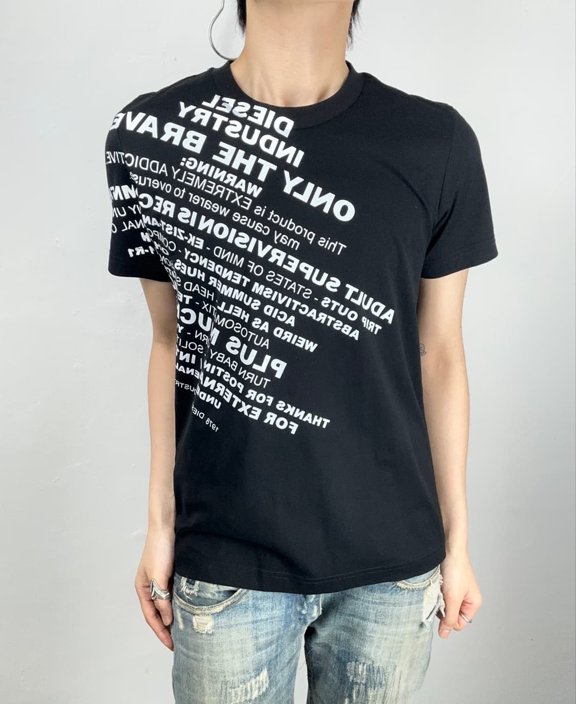 Diesel TSily Diagonal Typography T-Shirt 상품이미지1