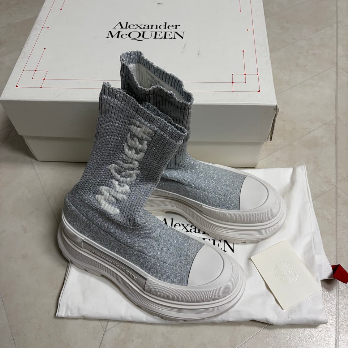 새상품(230)알렉산더맥퀸 그래피티 니트 트레드 슬릭 부츠 실버 상품이미지1