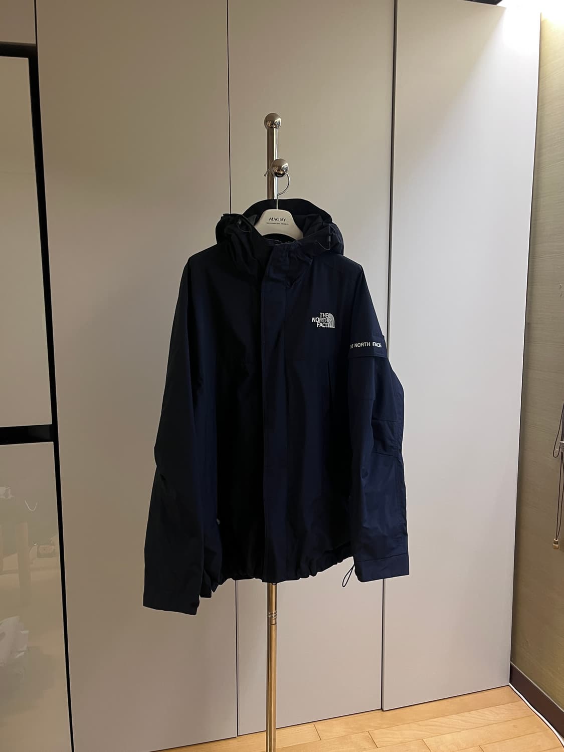 노스페이스 바람막이 네이비 XL(105) 상품이미지1