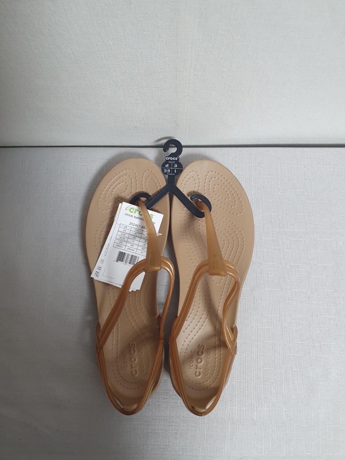 미사용 크록스 여성 샌들 이사벨라 T스트랩 202467-854 250mm 상품이미지1