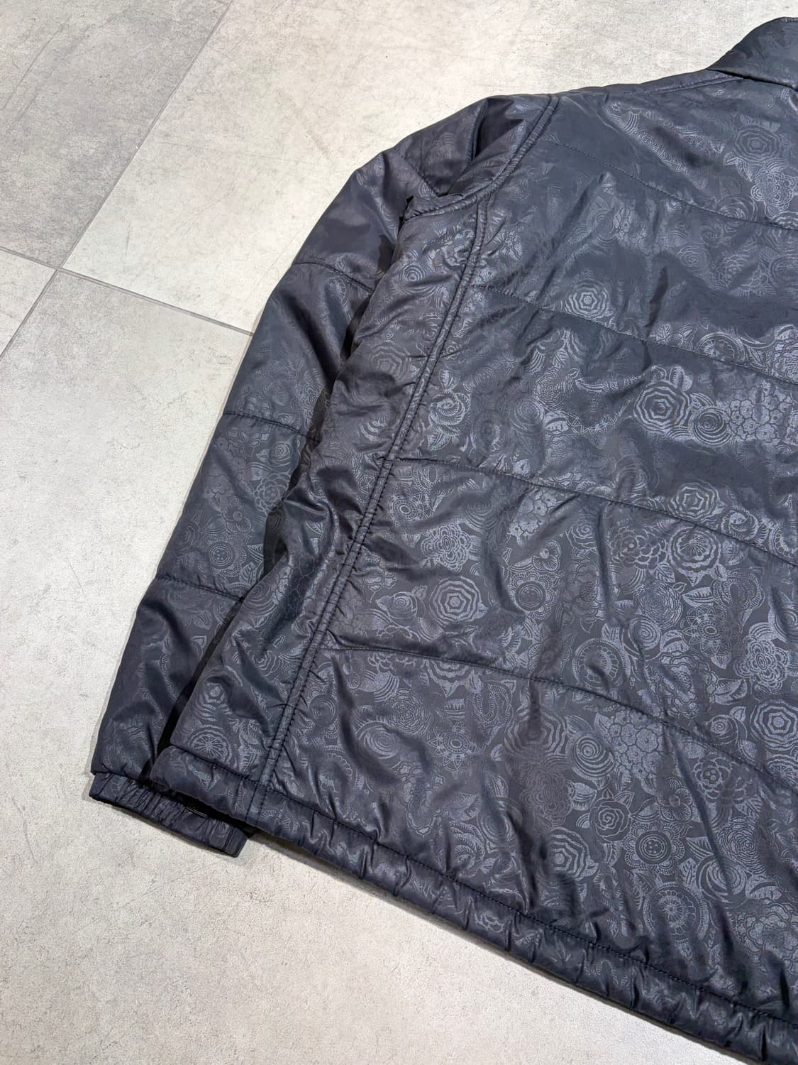 노스페이스 페이즐리 블랙 경량패딩 상품이미지7
