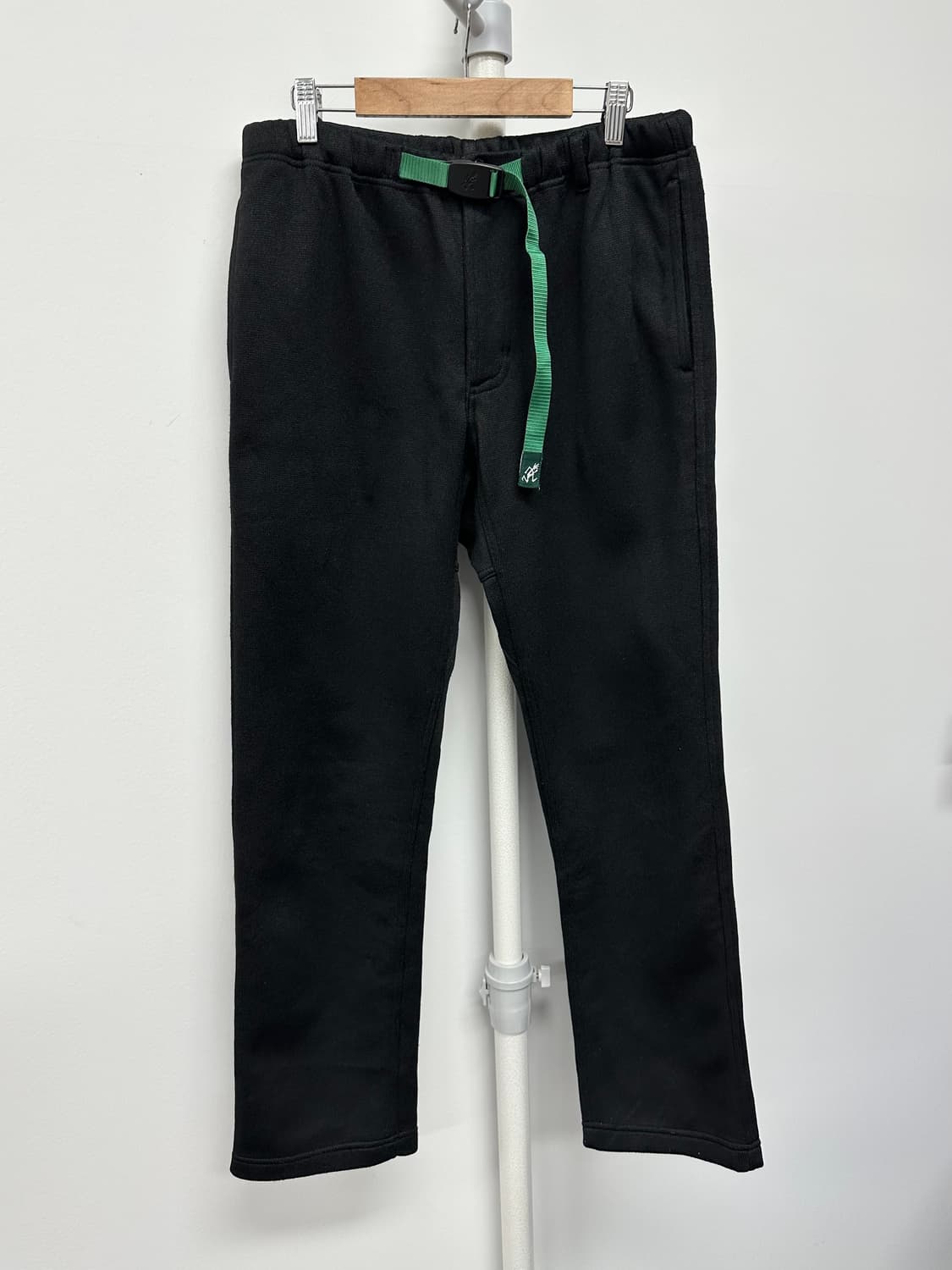 빔즈 x 그라미치 스웻팬츠 상품이미지1