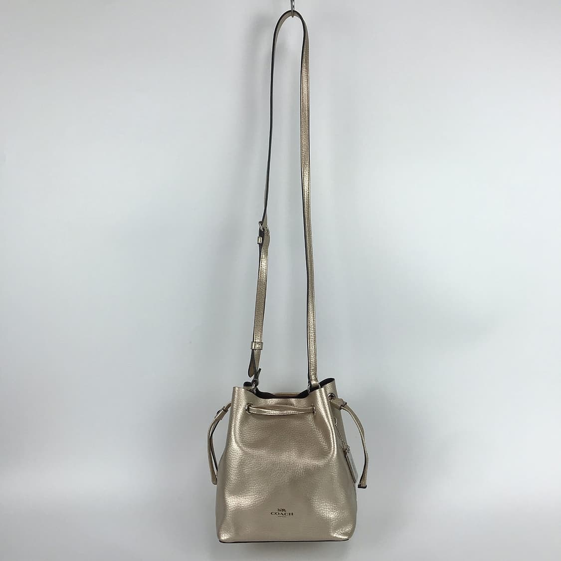 코치 미니백 버킷 복조리백 크로스바디백 여성 가방 상품이미지3