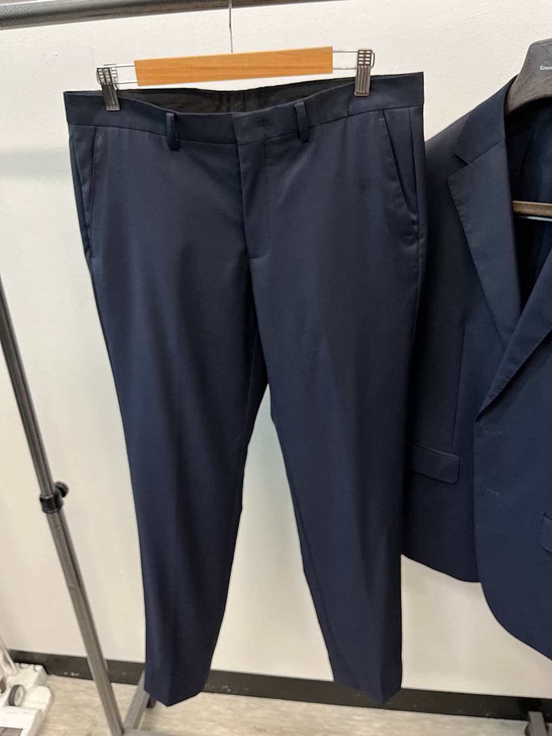 100,32) 로가디스 구아벨로 슈트  상품이미지8