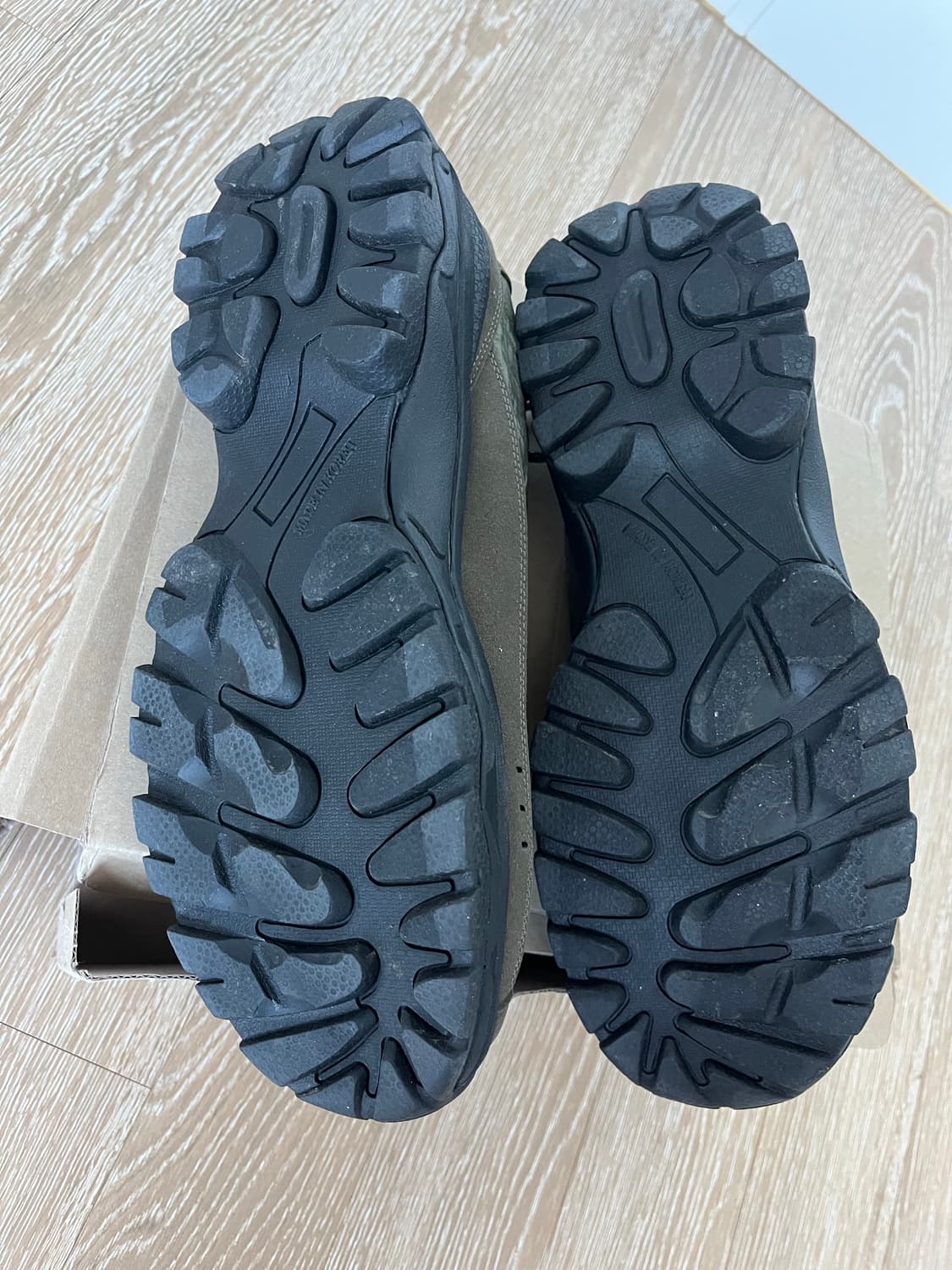 네거티브쓰리 카키 스니커즈 상품이미지3