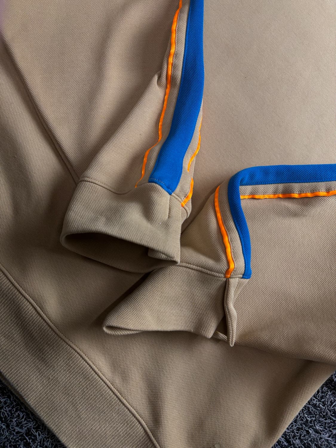 아더에러x푸마 사이드라인 터틀넥 니트 맨투맨 3830 상품이미지3