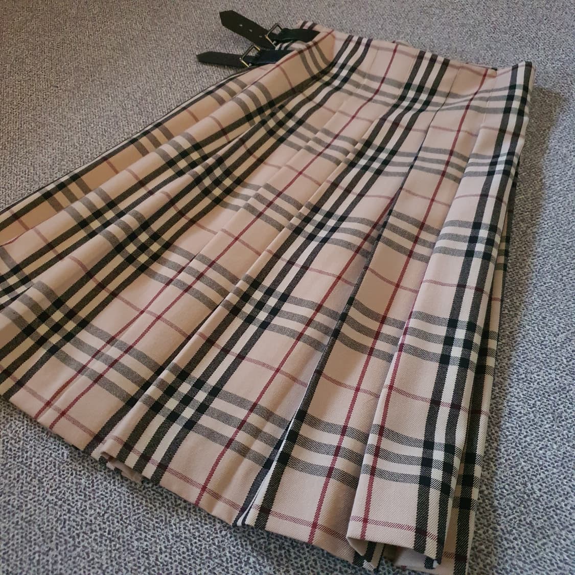 정품 버버리 여성 노바체크 랩 스커트 상품이미지10