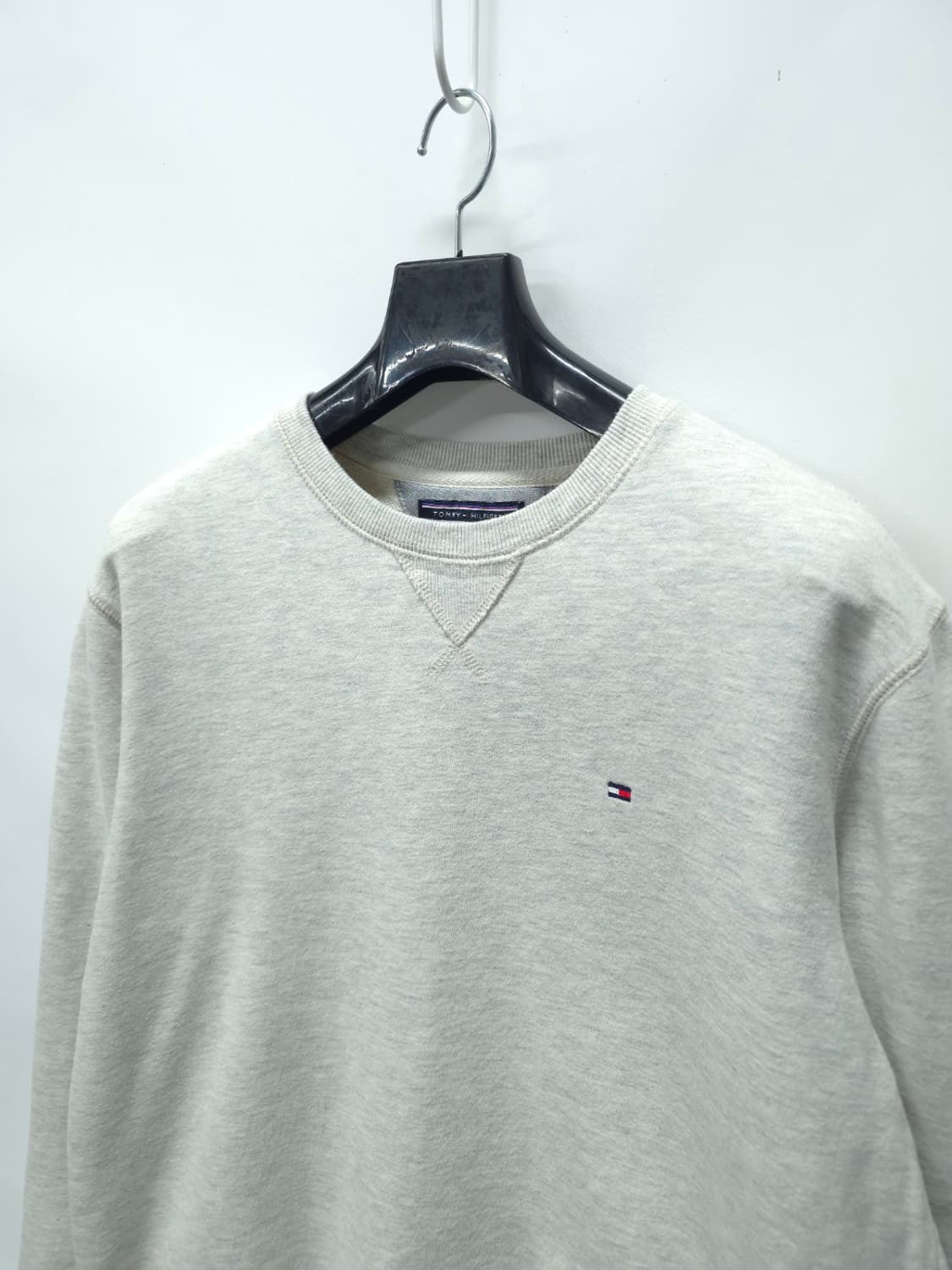 타미힐피거 스몰로고자수 맨투맨 (95~100) 상품이미지3