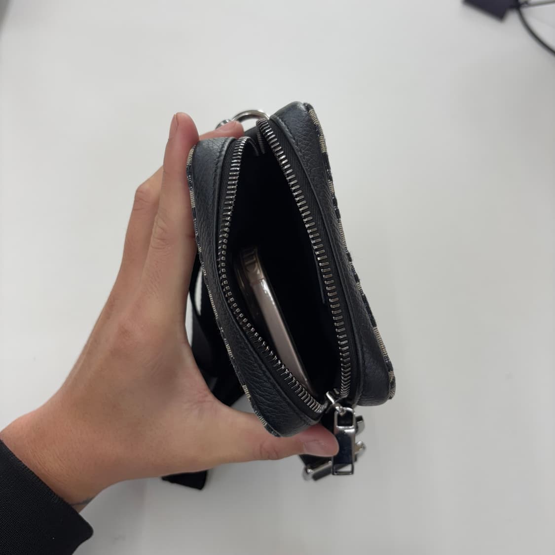 디올 메신저 파우치 베이지 & 블랙 오블리크 자카드 상품이미지8