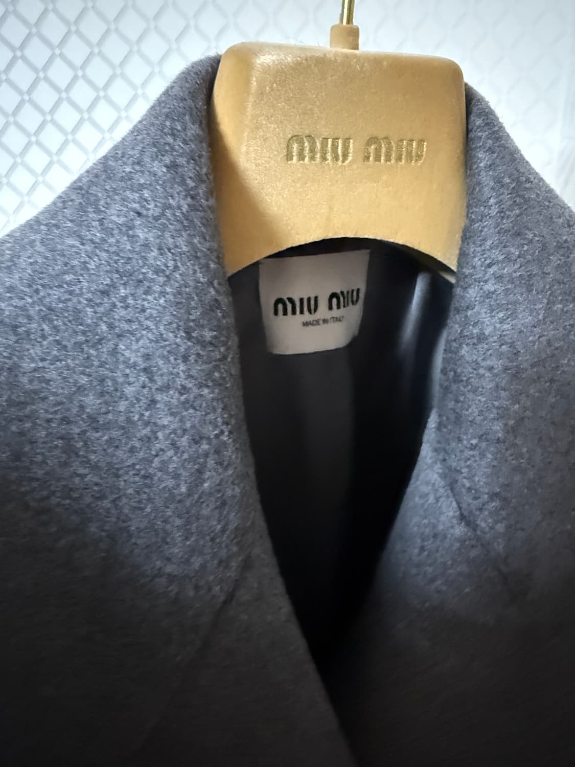 미우미우 miumiu 더블 브레스트 벨루어 자수 코트 44 그레이 상품이미지3