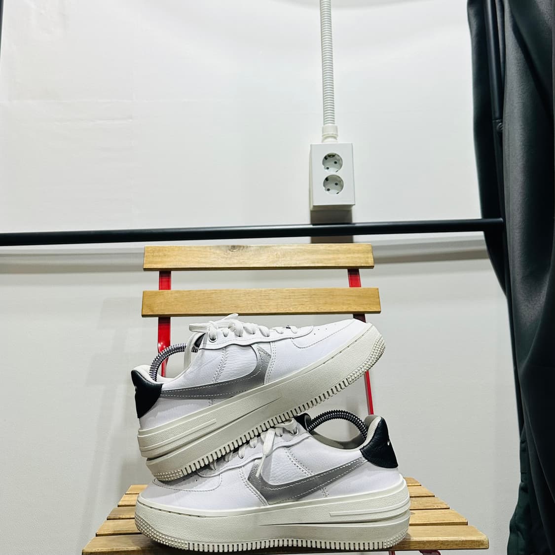 245) 나이키 운동화 여성 여자 신발 에어 포스 1 플랫폼 LV8 상품이미지7