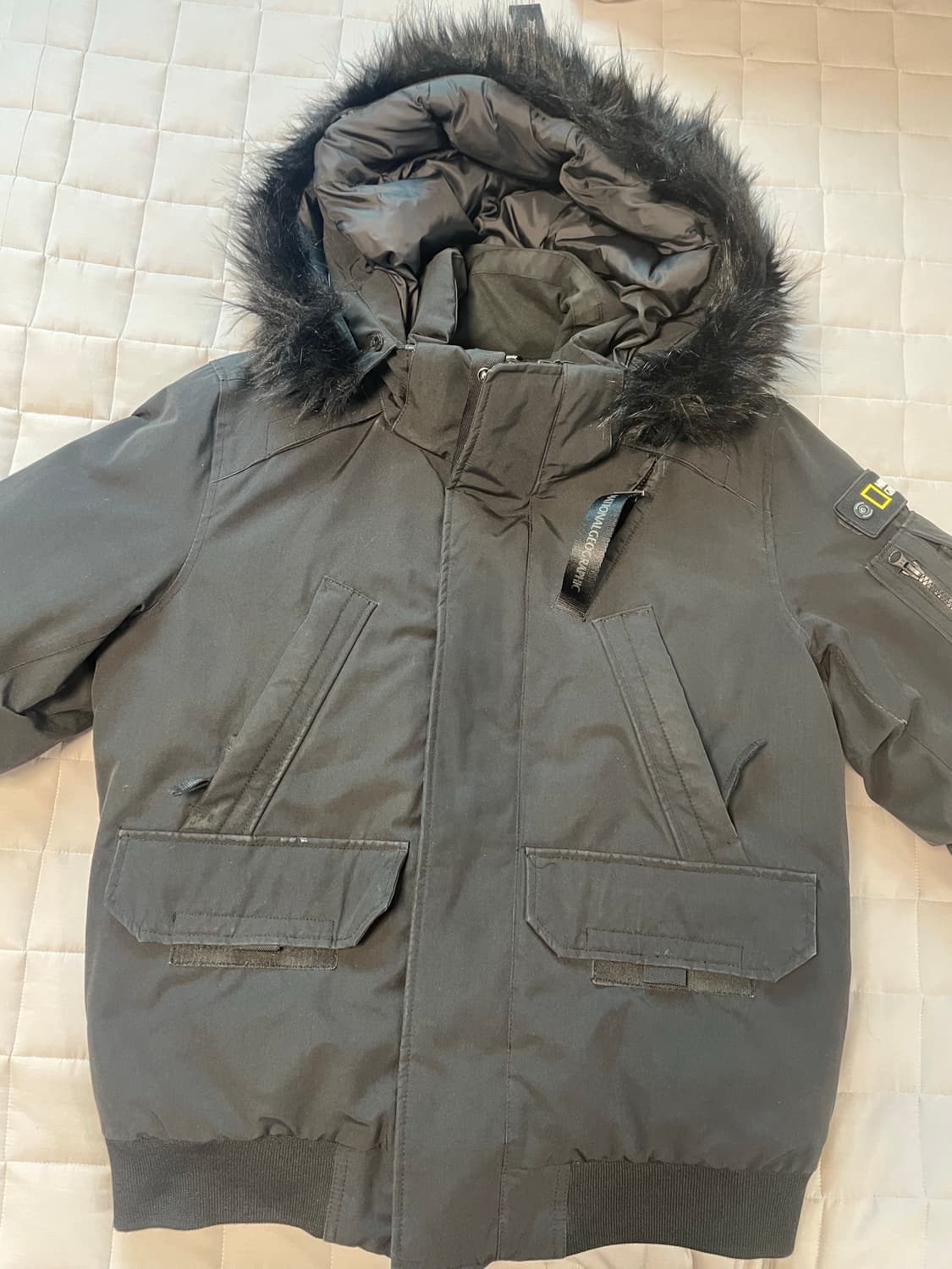 네셔널지오그래픽 숏패딩 타루가 M 상품이미지1