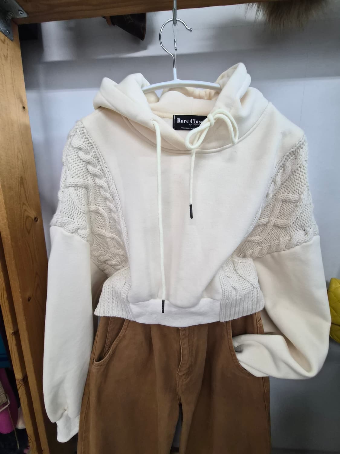 니트 케이블 후드. 자라 커브드 팬츠 상품이미지2