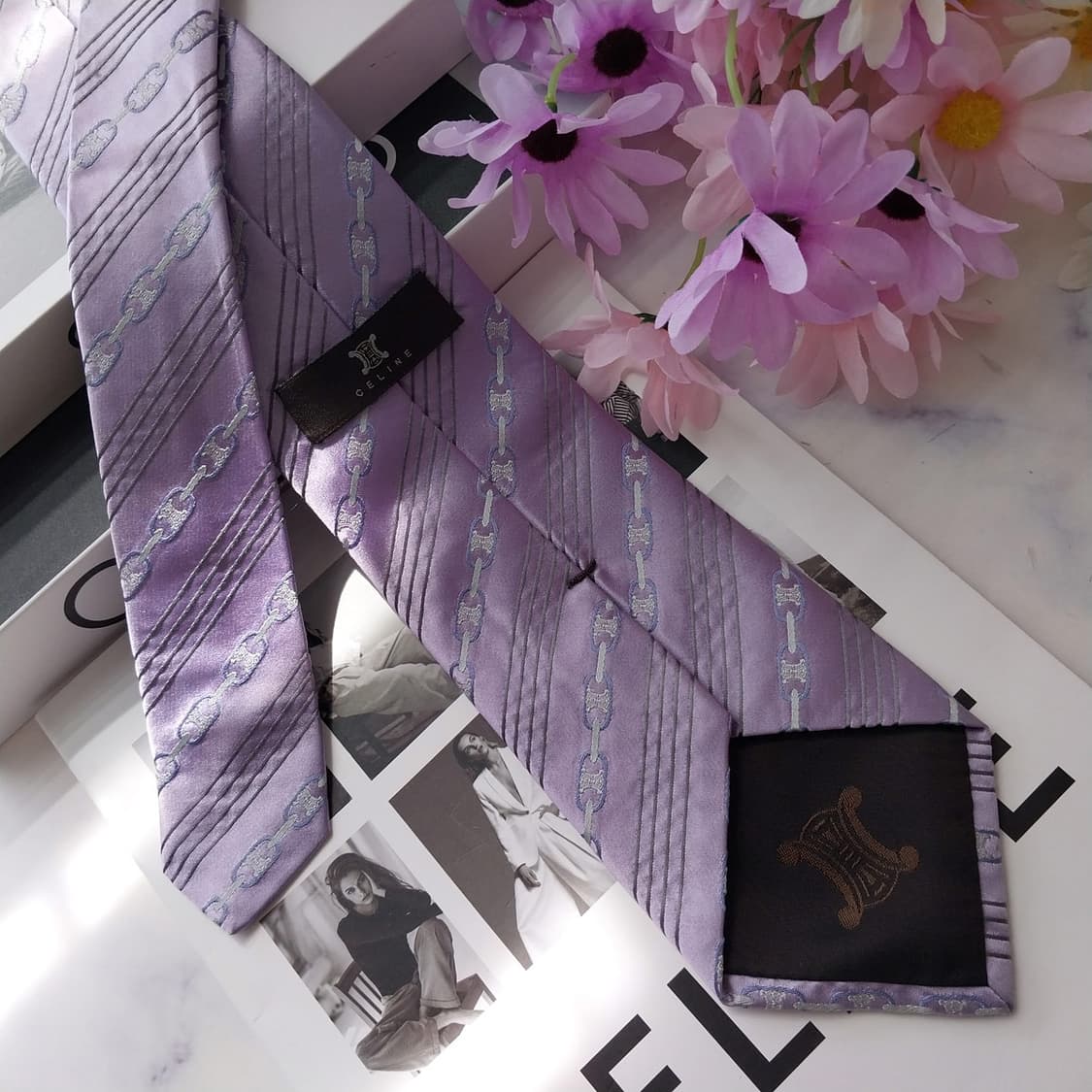 셀린느 실크 연보라 자수 패턴 넥타이 9.1cm A+등급 K2593
 상품이미지4