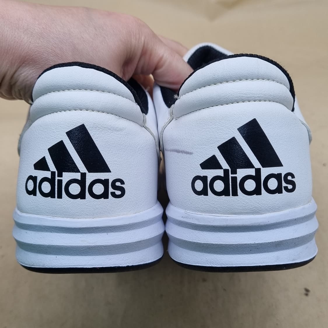 아디다스 흰검 운동화 250 상품이미지4