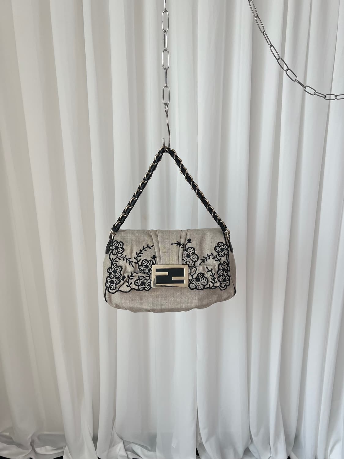 펜디 플로럴 자수 린넨 바게트백 상품이미지1