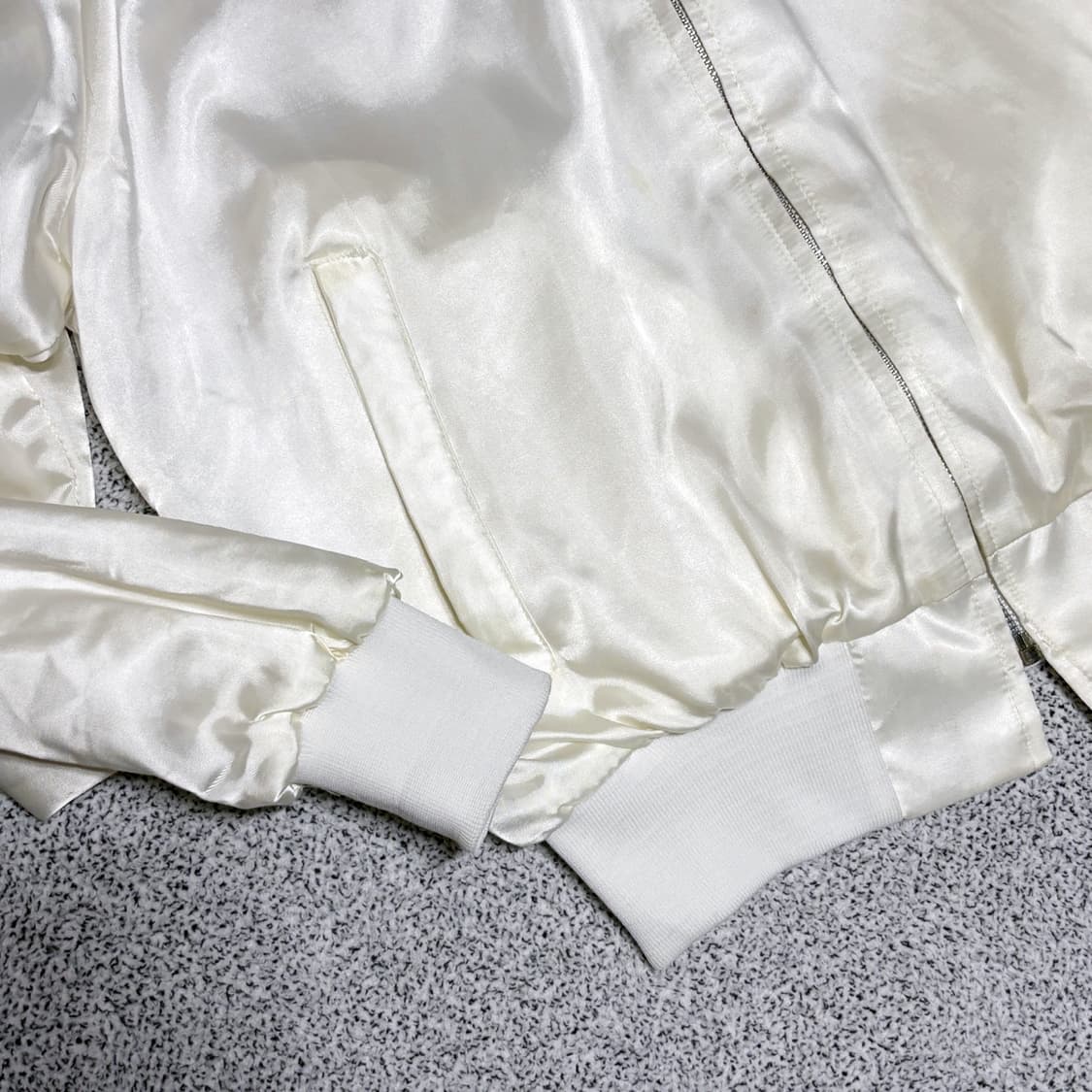 80s 빈티지 King Louie 새틴 봄버 자켓 상품이미지3