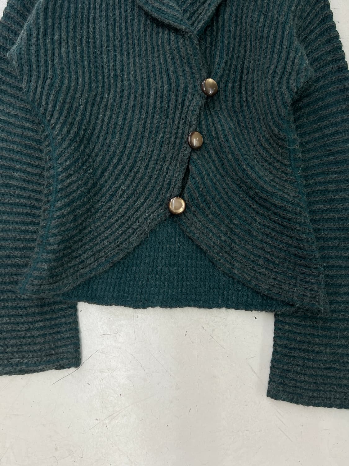 알마니 꼴레지오니 모헤어 니트 가디건  상품이미지4