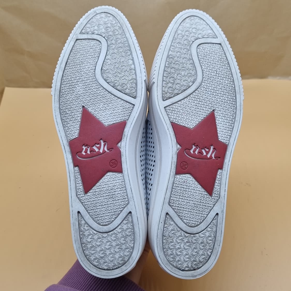 아쉬 펀칭 여성슬립온36 225-230 상품이미지3