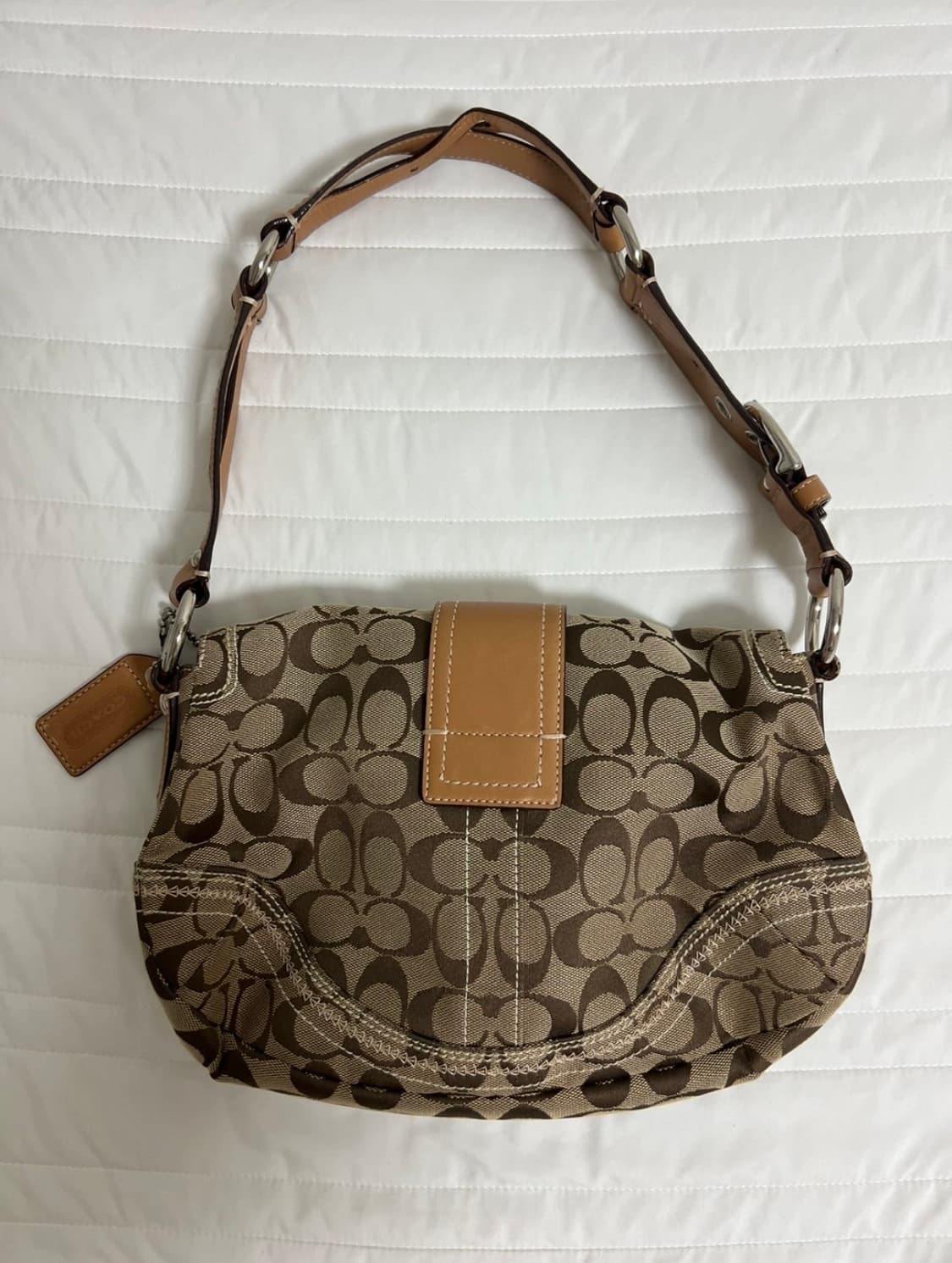 코치 숄더백 상품이미지3