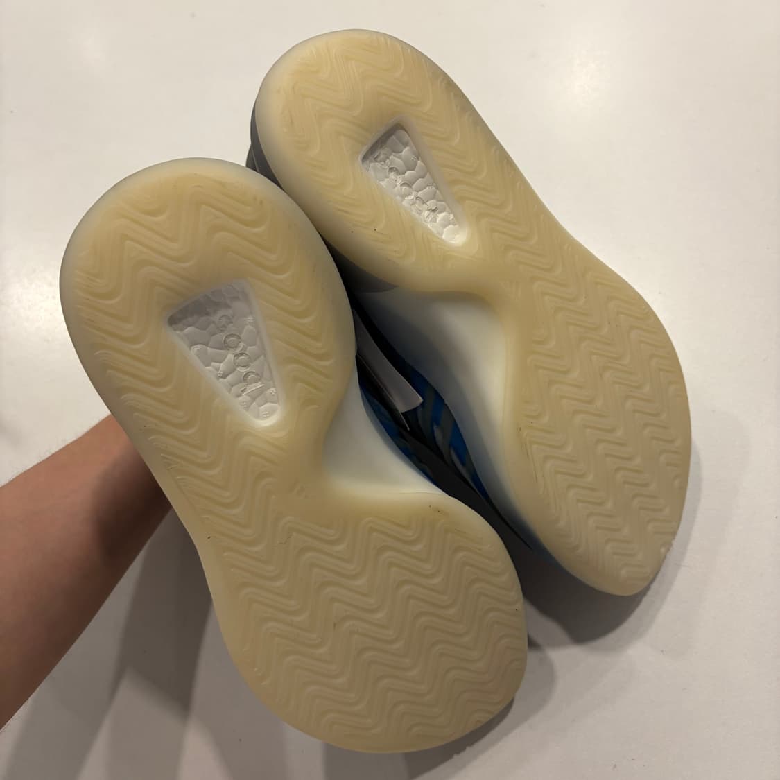 [270] 아디다스 이지 퀀텀 포이즌 블루 노박스 GZ8872 상품이미지5