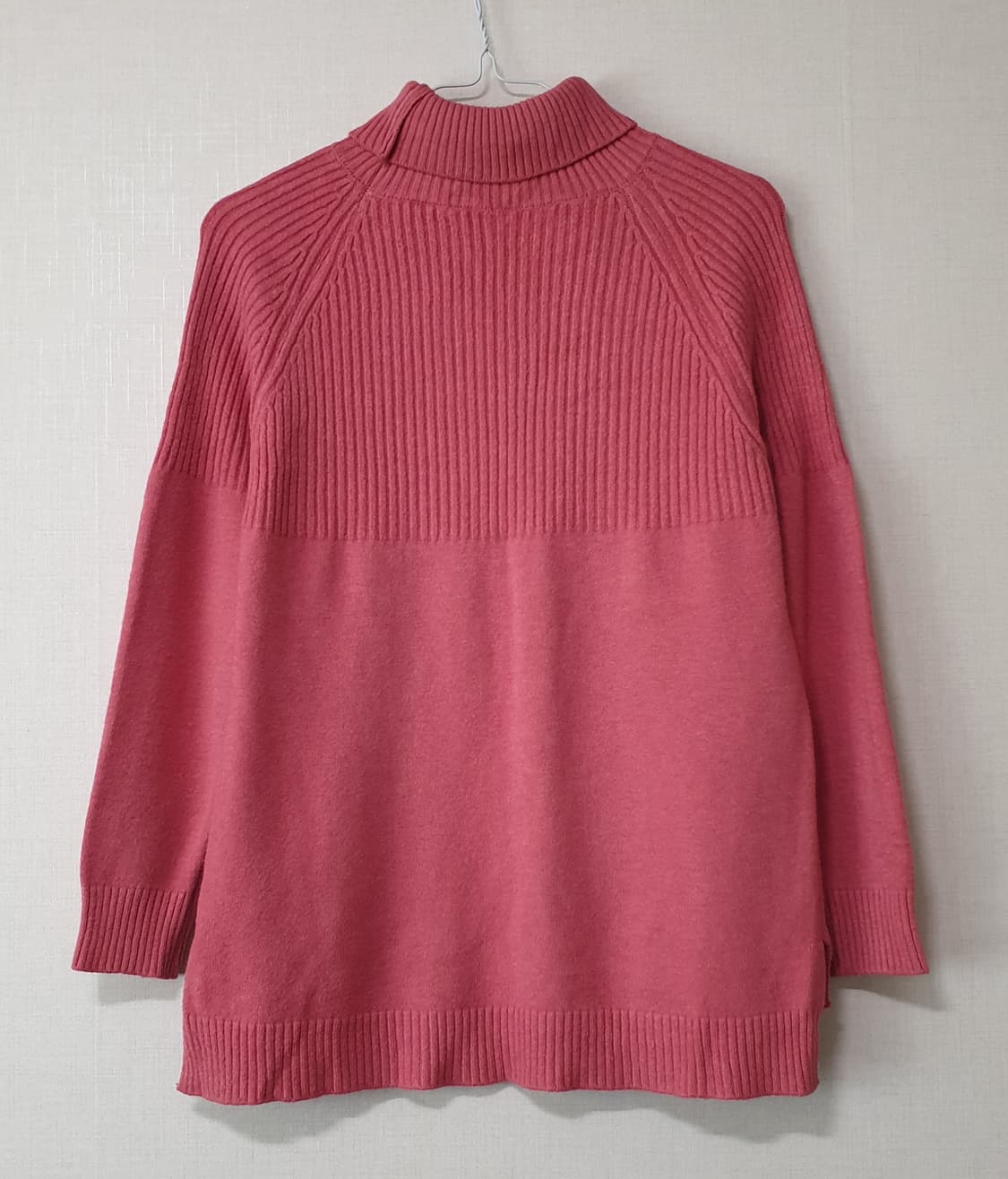 핑크색 터틀넥 니트 스웨터 상품이미지2