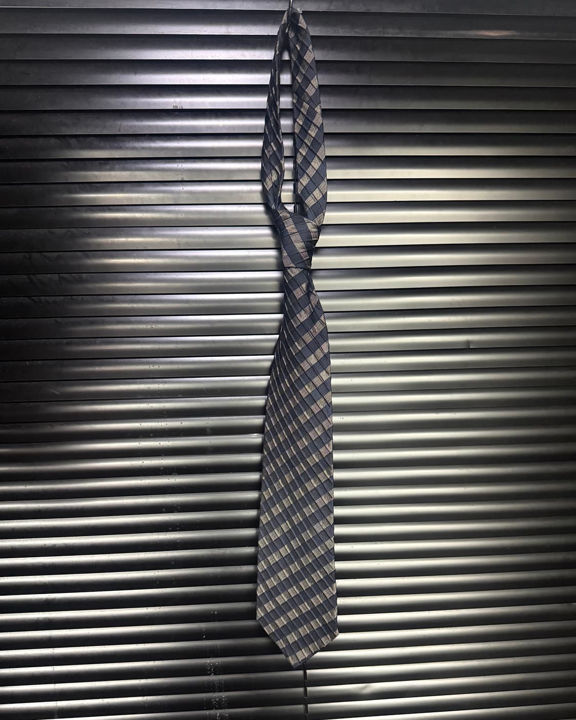 조르지오 페리 스트라이프 주름 실크 넥타이 네이비 그레이 집사 메이드 상품이미지2