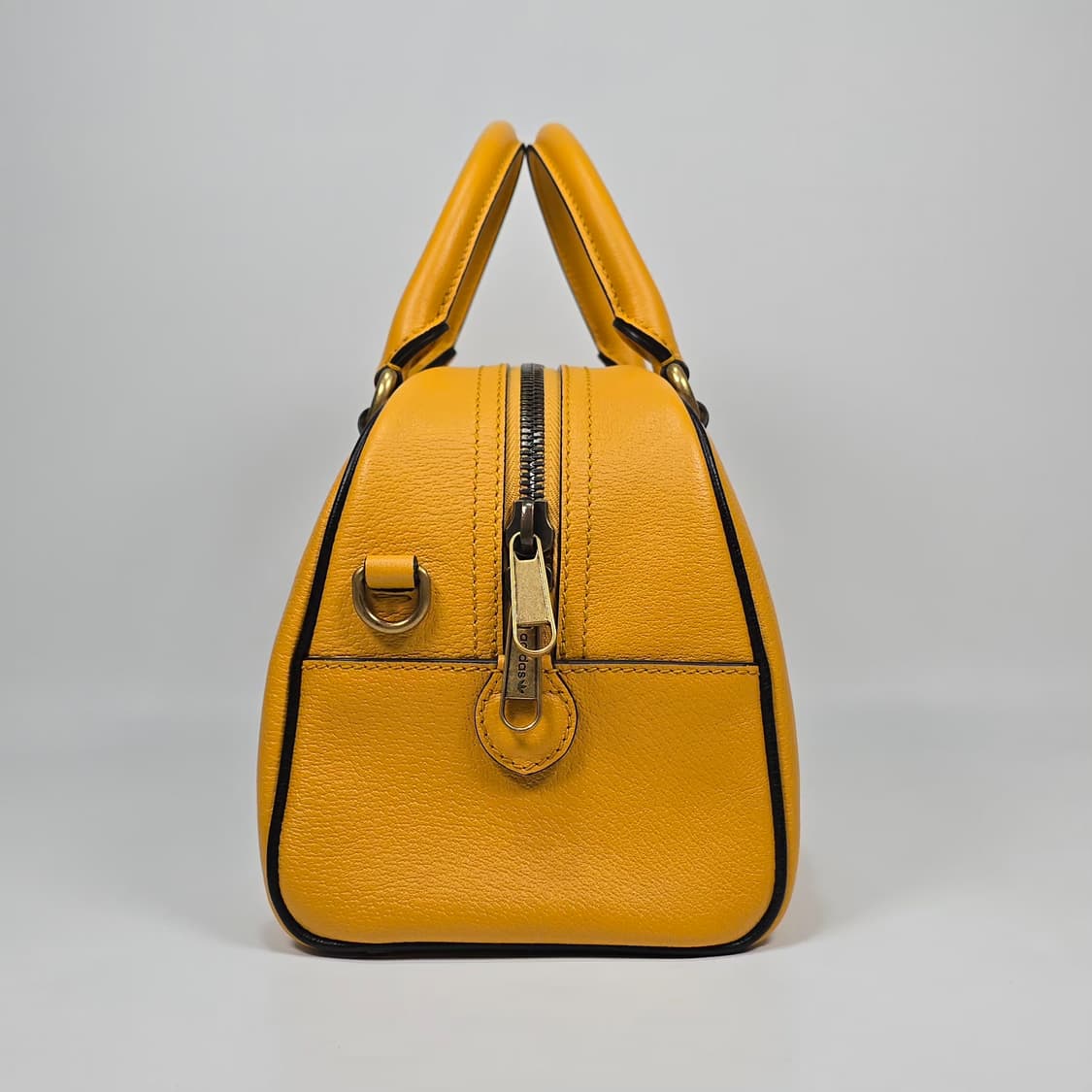 구찌 x 아디다스 미니 더플 백 상품이미지5