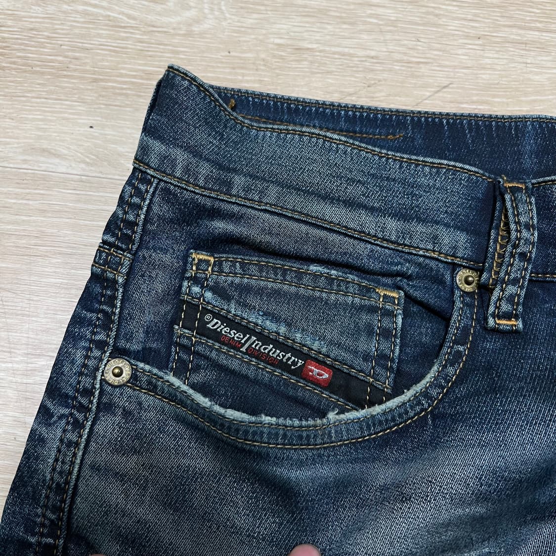 디젤 스트레이트 워싱 데미지드 데님진 찢청바지 [진청] 32 상품이미지4