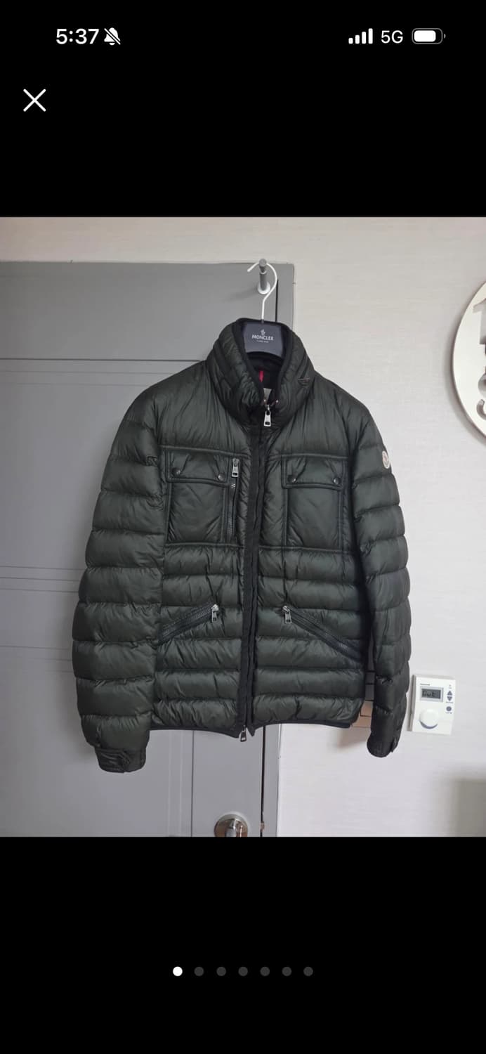 몽클레어 다크 그린 경량 패딩 상품이미지1