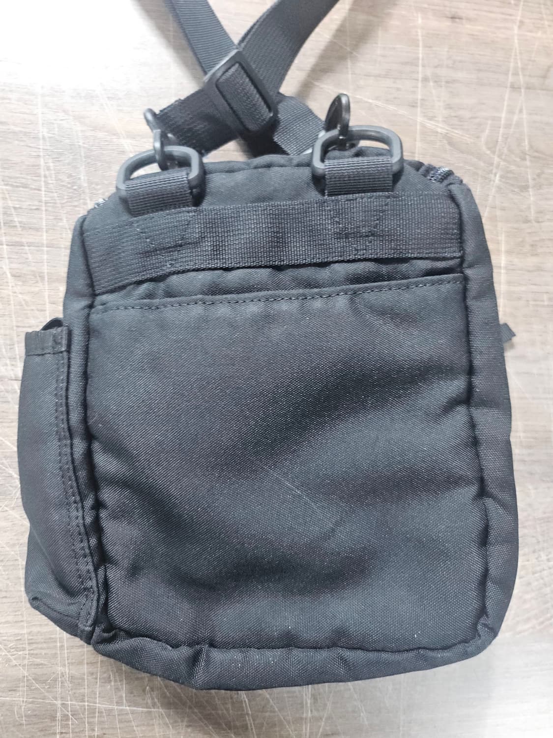 노스페이스 미니 크로스백 상품이미지4