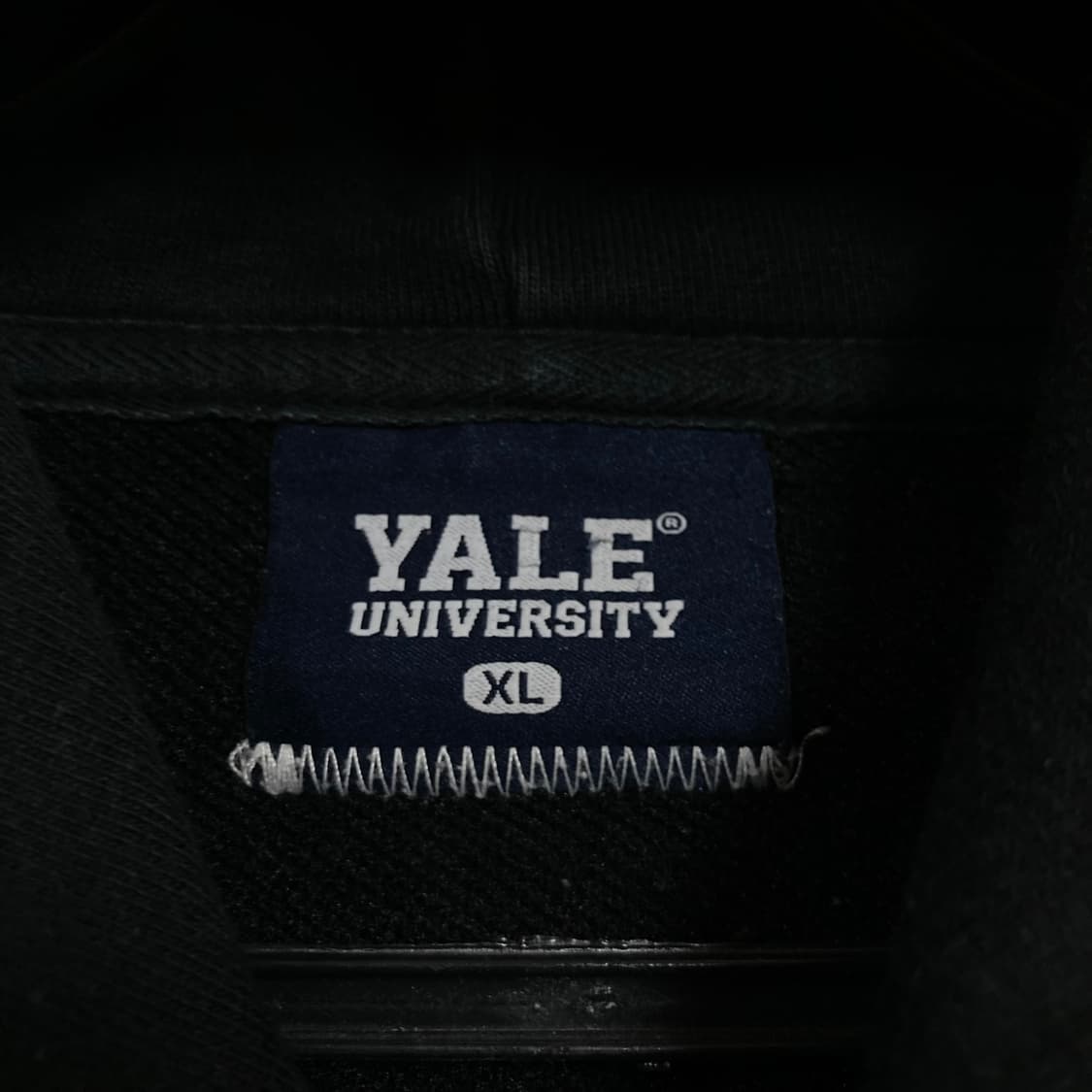 예일 스펠아웃 빅로고 블랙 후드티 상품이미지3