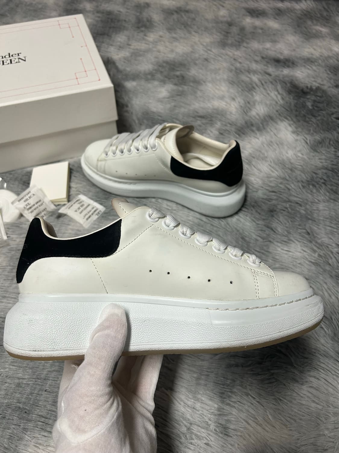 [35 size] 알렉산더 맥퀸 오버솔 스니커즈 상품이미지2