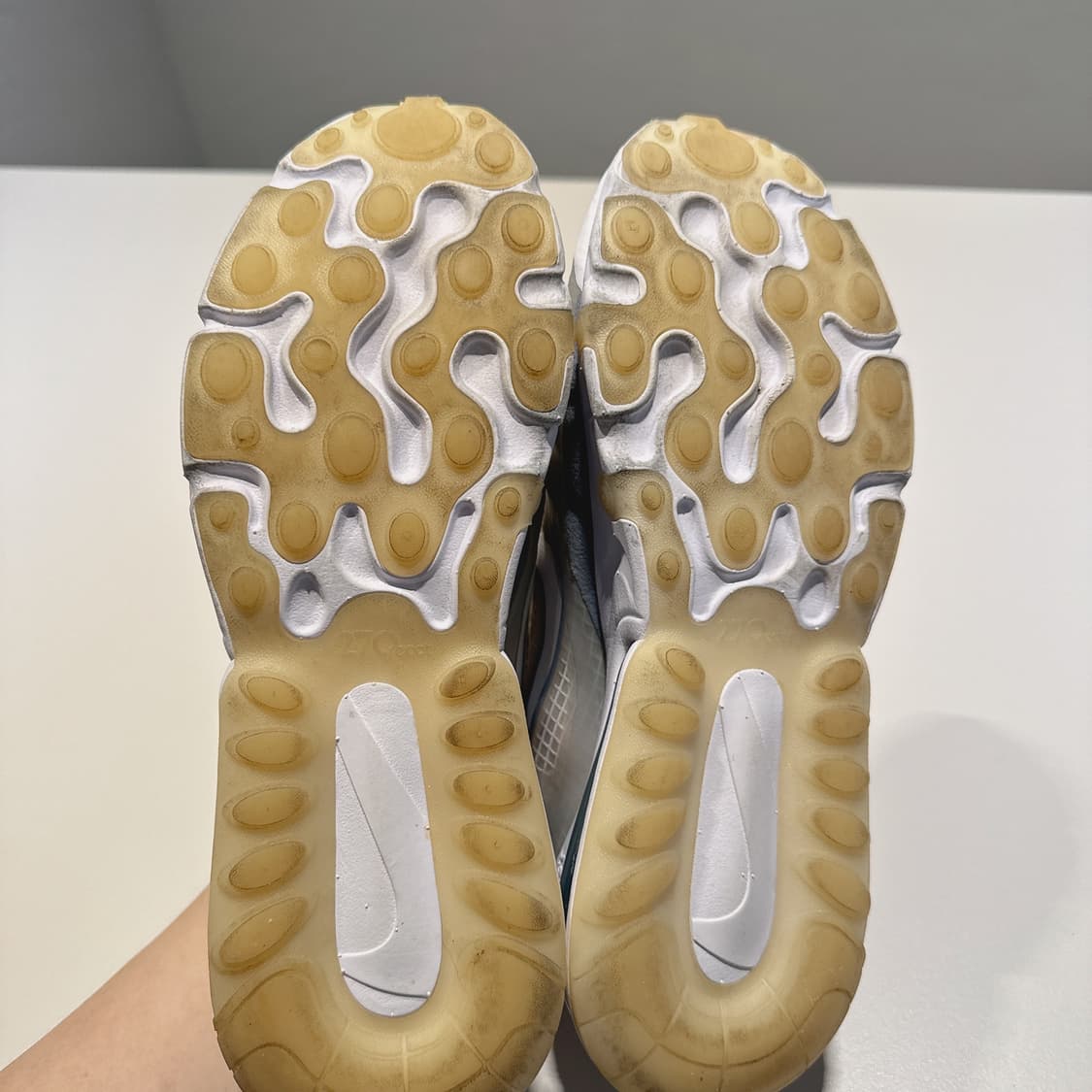 [250] 나이키 에어맥스 270 SE 화이트 퓨어 플래티넘 상품이미지4