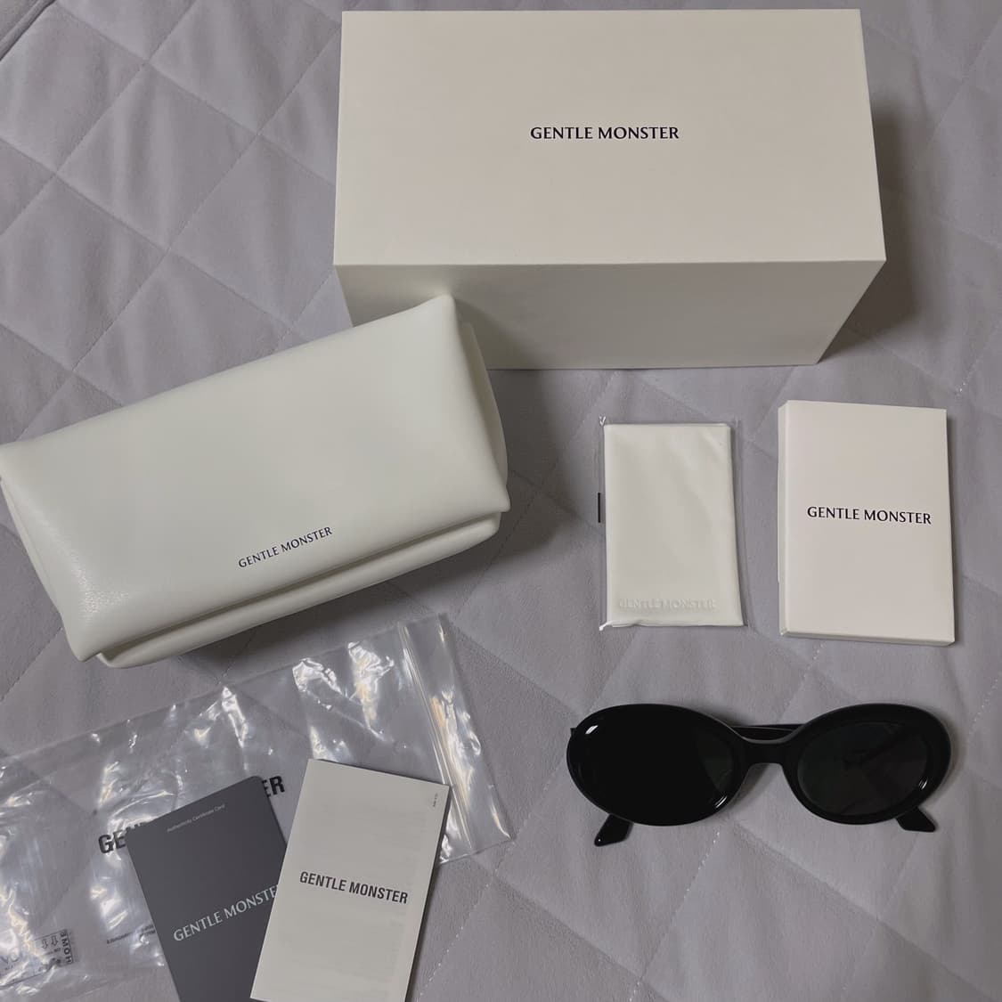 젠틀몬스터 선글라스 라모드 01 블랙 상품이미지1