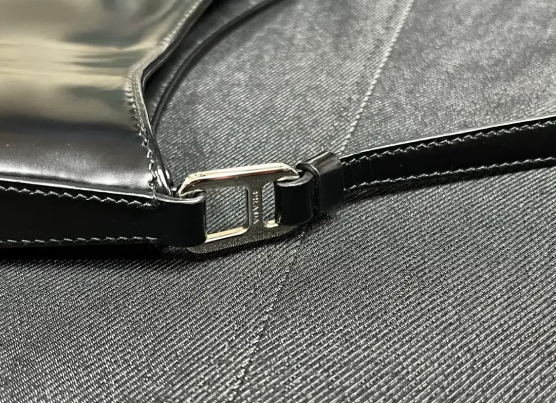 프라다 클레오 브러시드 숄더백 블랙 상품이미지5