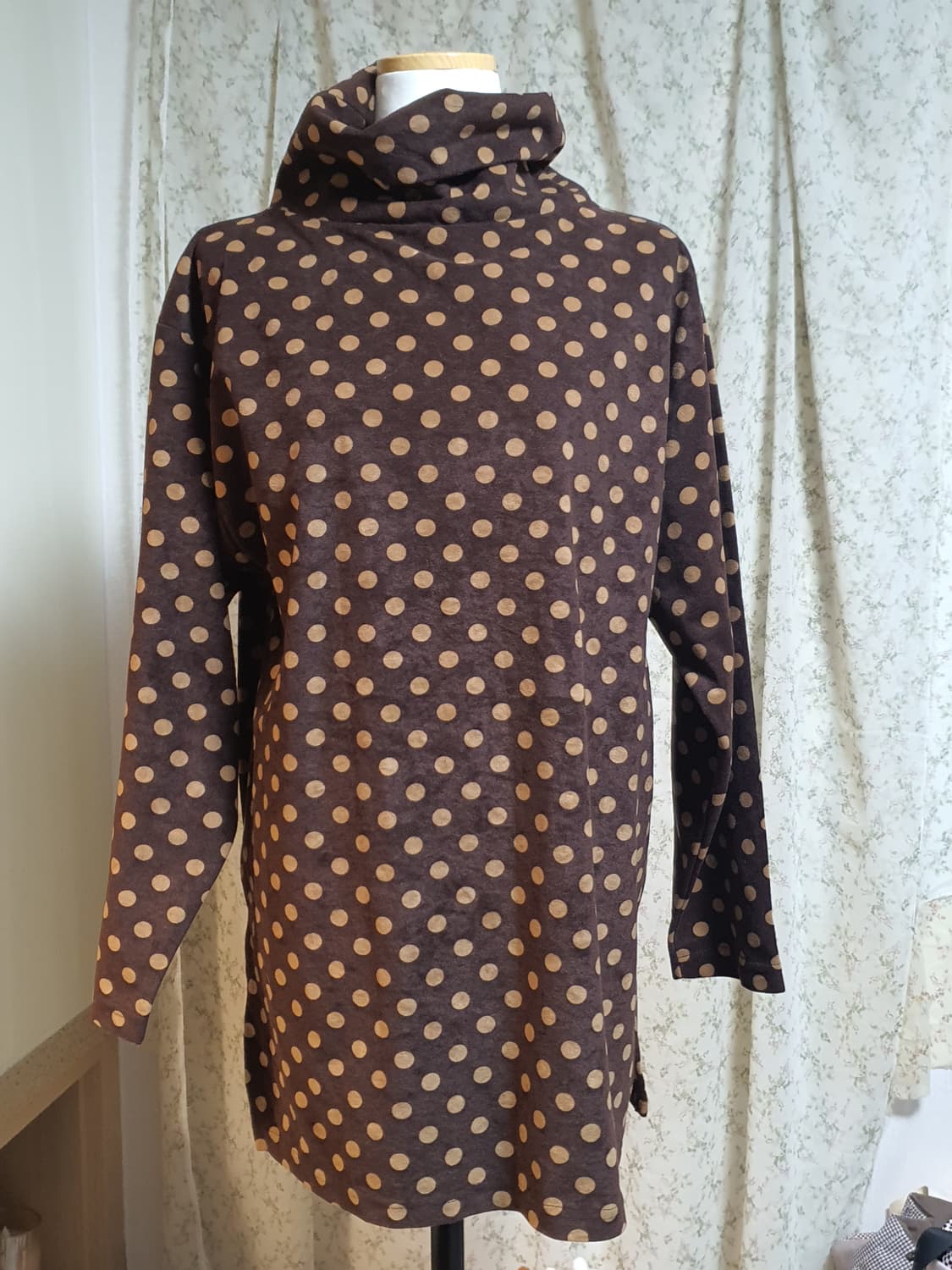 [빈티지] 도트 폴라넥 롱 원피스 브라운 상품이미지2