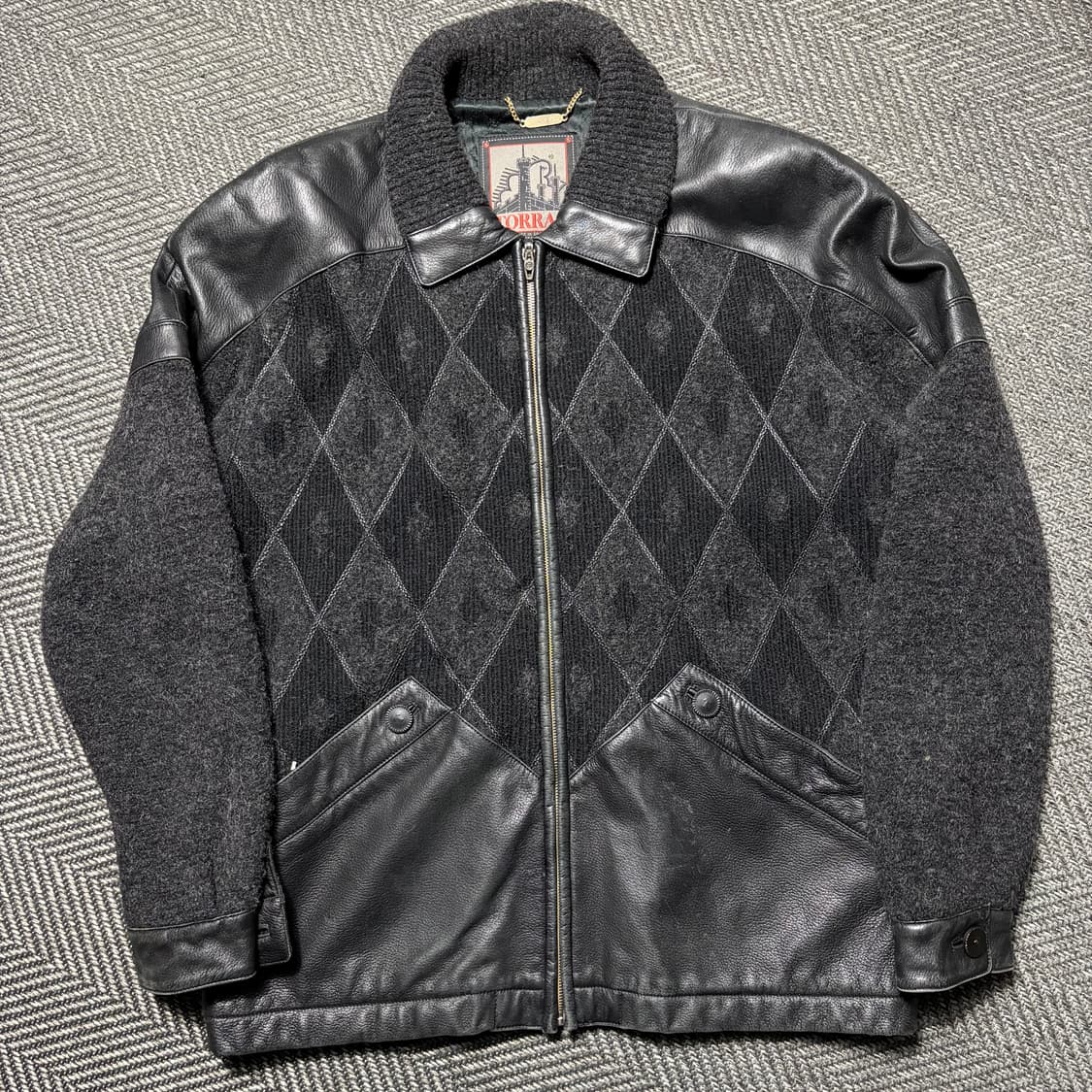 토라스 램스킨 니트 레이어드 다이아몬드 스웨이드 양가죽자켓 상품이미지1