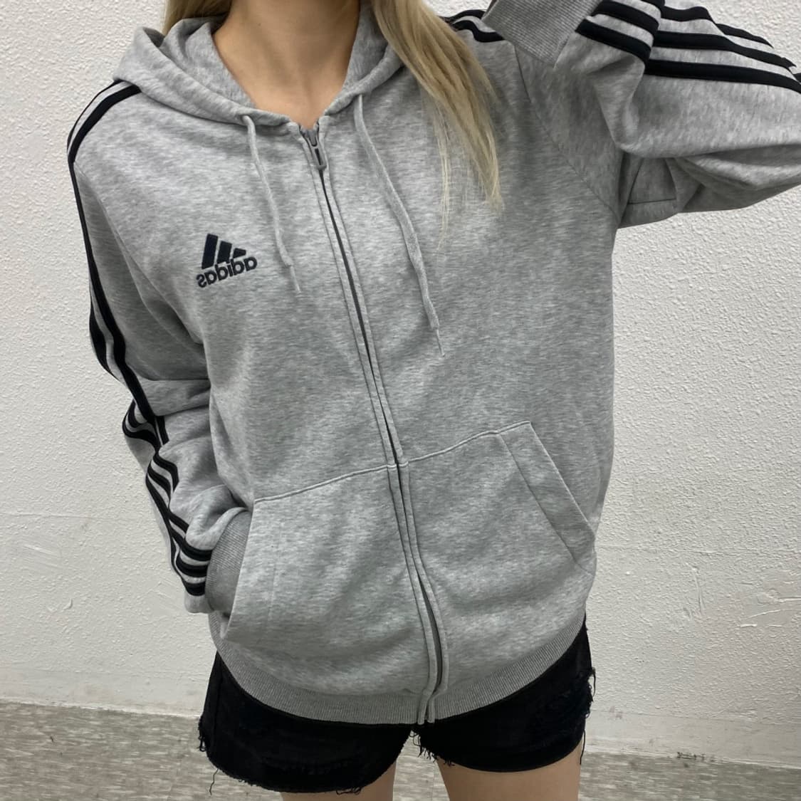 아디다스 에센셜 블랙라인 그레이 후드집업 XL 상품이미지1