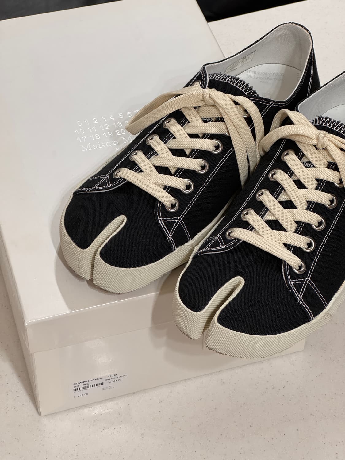 메종 마르지엘라 타비 로우 블랙 상품이미지1