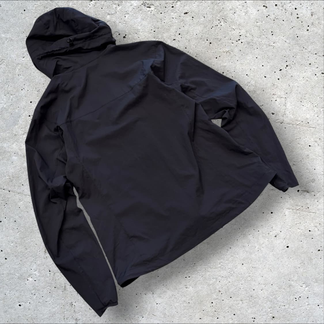 [M] 아크테릭스 스쿼미시 우먼 후드 바람막이 블랙 D657 상품이미지2