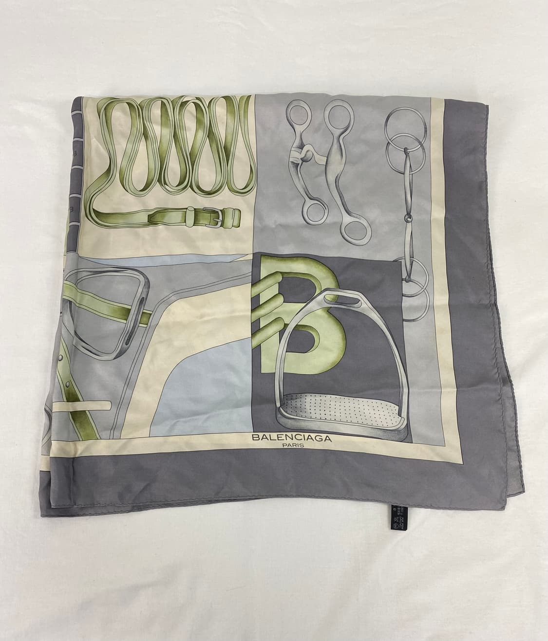 발렌시아가 실크 스카프 상품이미지1